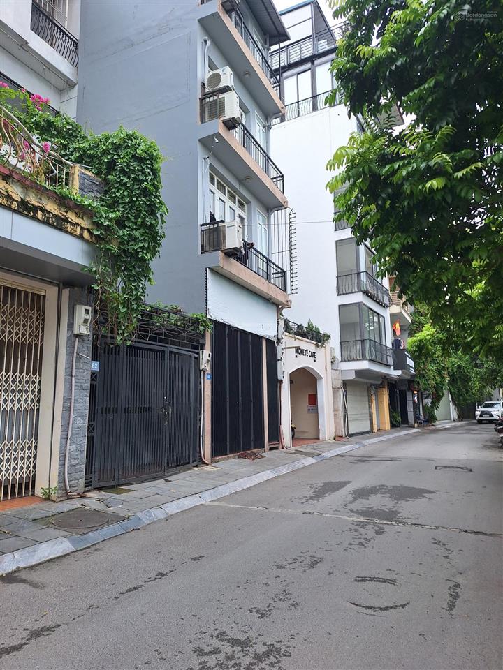 Nhà mặt phố yên hoa, 10 tầng, mặt tiền 6.6m, view hồ tây, giá chính chủ 108 tỷ