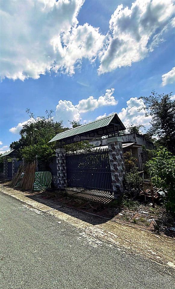 Cần bán nhà 2216m2 mặt tiền đường nhựa xã thái mỹ, 1/ cây trôm mỹ khánh có sẵn 300m2 thổ cư