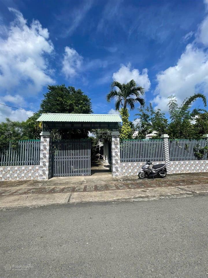 Cần bán nhà 2216m2 mặt tiền đường nhựa xã thái mỹ, 1/ cây trôm mỹ khánh có sẵn 300m2 thổ cư