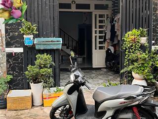 Cần bán căn nhà 1trệt 1 lầu shr 2/ đường phạm thị giây, hóc môn , dt 4x14. giá 3tỷ050 tl.