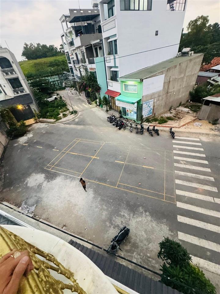 Khu phân lô đường 17m có lề, tân kỳ tân quý 55m2, 4 tầng ngộp 1,5 tỏi gấp bán giảm giá còn 5,9t tl