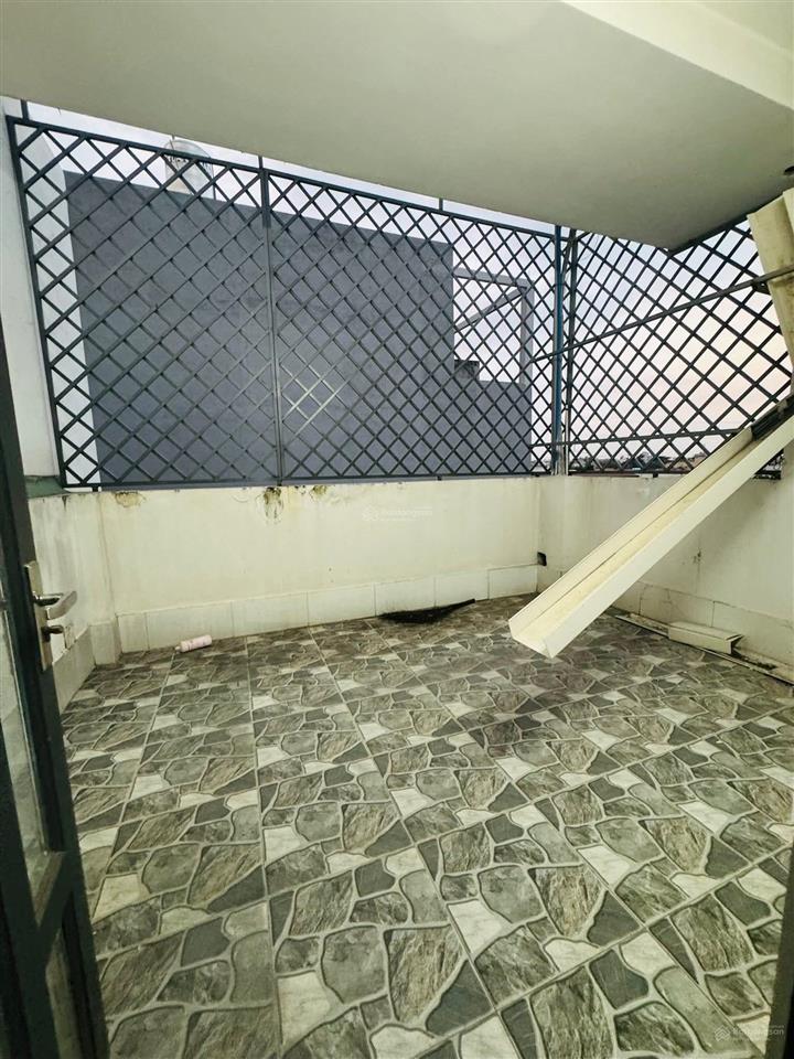 Khu phân lô đường 17m có lề, tân kỳ tân quý 55m2, 4 tầng ngộp 1,5 tỏi gấp bán giảm giá còn 5,9t tl