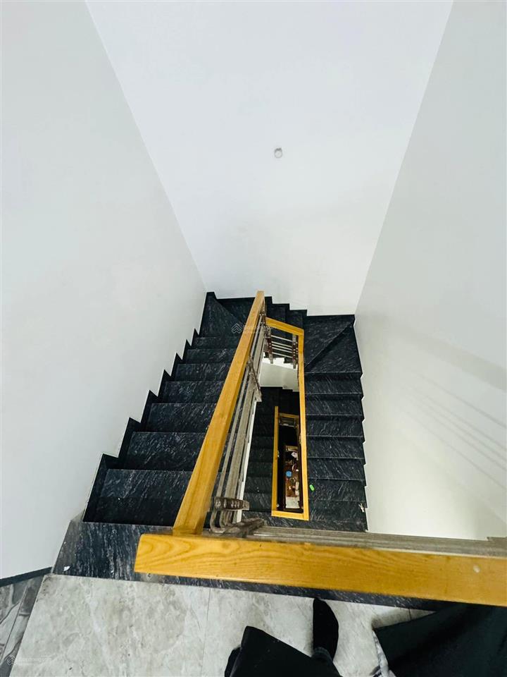 Khu phân lô đường 17m có lề, tân kỳ tân quý 55m2, 4 tầng ngộp 1,5 tỏi gấp bán giảm giá còn 5,9t tl