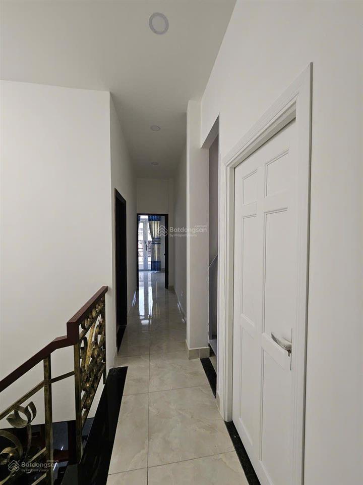 Bán nhà đẹp nở hậu hẻm 759 hương lộ 2 bình trị đông, 52mv, 4x13, 3 tầng xe tải thông giá 5,2tỷ tl