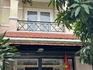 Bán nhà mặt tiền đường số dt 90m2, 6x15, kế bên kdc vĩnh lộc view công viên giá 8,65 tỷ tl