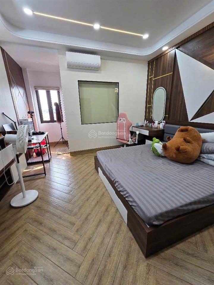 Siu phẩm hương lộ 2  ngang 4 dài 24m  5 tầng  thang máy  full nội thất giảm giá còn 9.2 tỷ tl