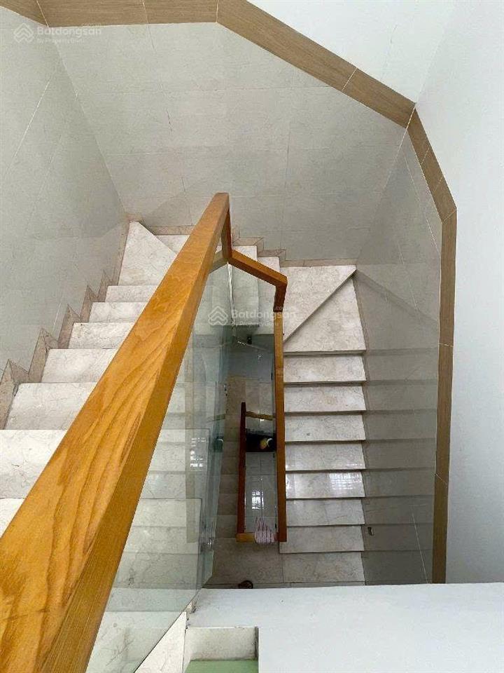 Mặt tiền khu tên lửa gần đường số 6 nhà 3 tầng 5x20m đẹp như hoa hậu giá 12.5 tỷ tl