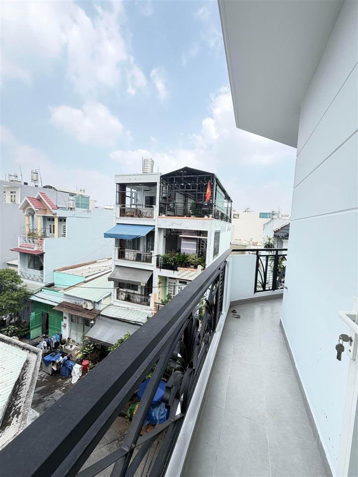 Bán nhà đường 413 lê văn quới, dtsd 160m2, 5 tầng kiên cố tặng nội thất gỗ căm xe giá 5.4 tỷ tl
