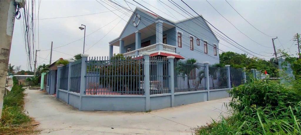Biệt thự mái thái 425m2  21x20  trương văn đa, tân nhựt bình chánh giá 7.5 tỷ tl