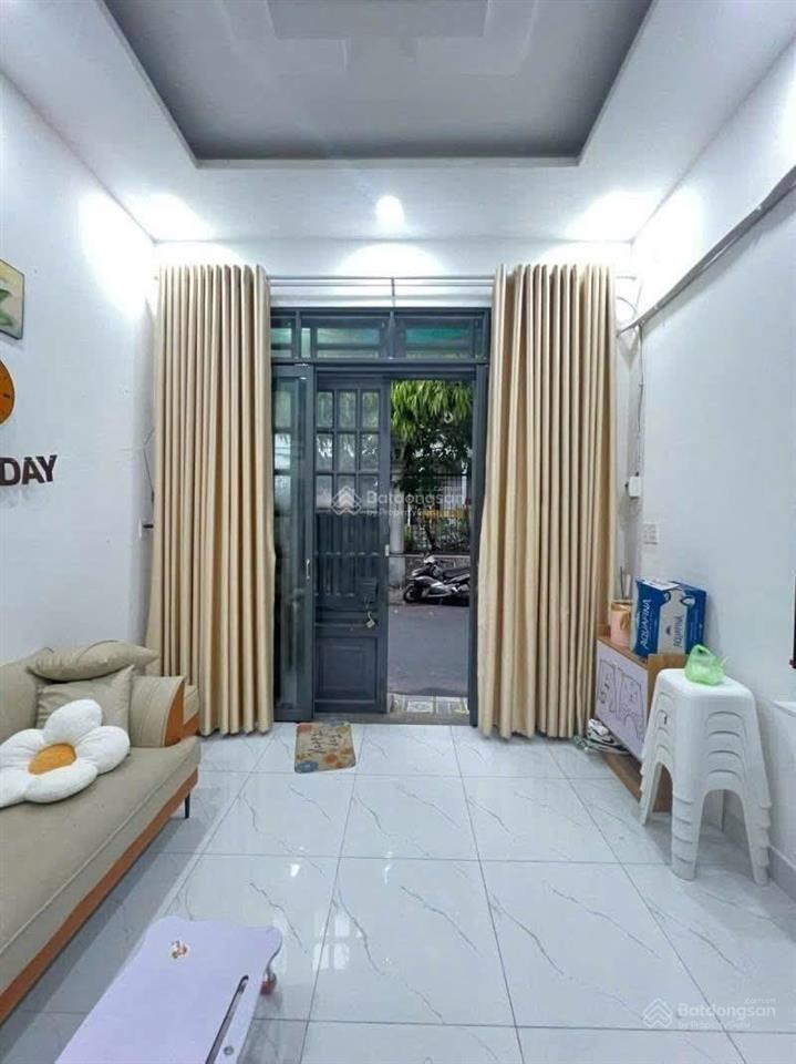 Tân phú chỉ 4,1 tỷ (tl) hẻm 8m thông không lộ giới gần khu chợ vải kinh doanh sầm uất