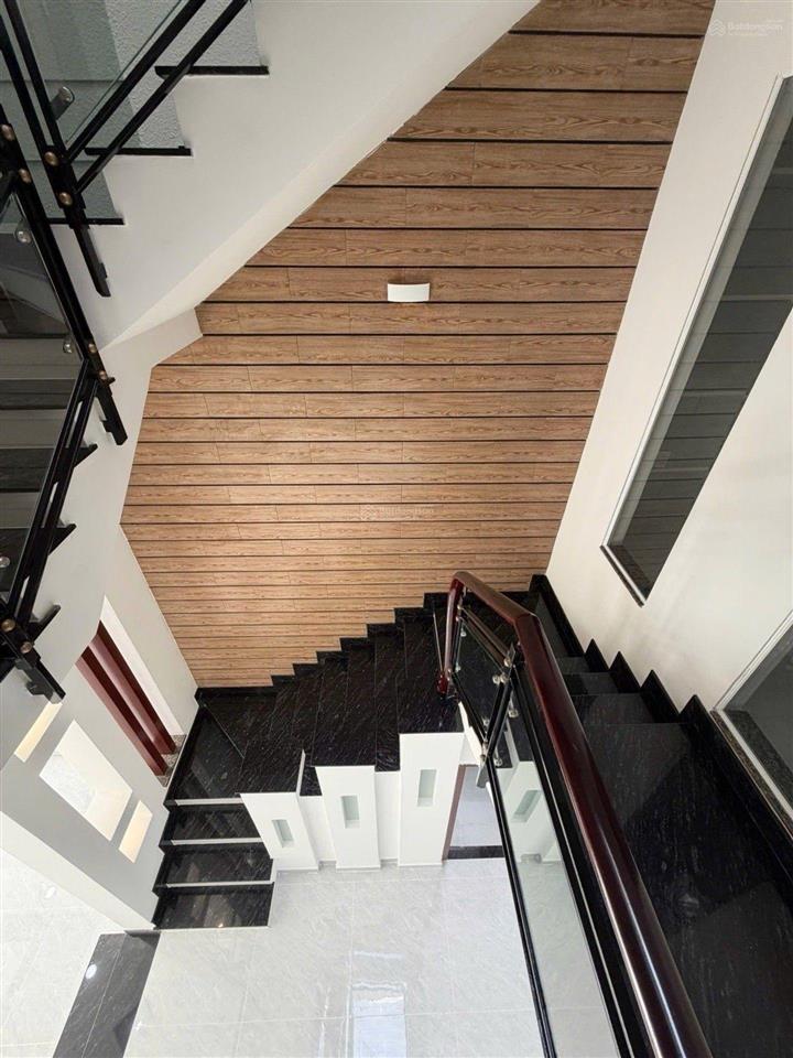 Mặt tiền đường chân lý bàn cờ thông 4x21  84m2 (độc lập  lũy bán bích) giá 12,8 tỷ (tl)