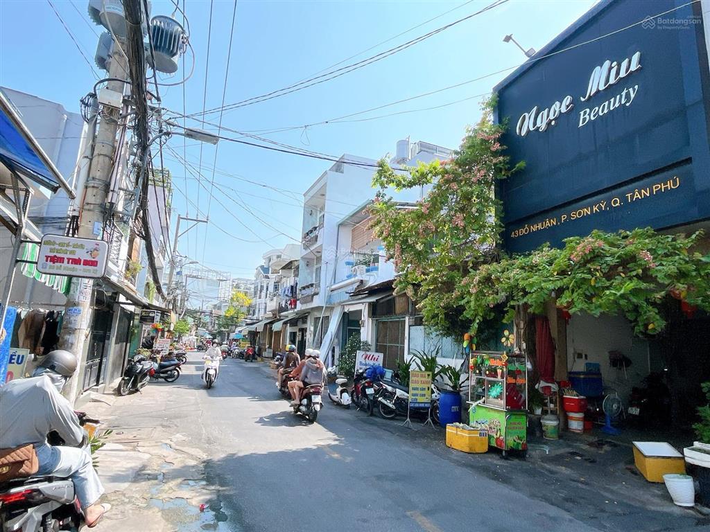 Bán nhà mtkd khu aeon  lê trọng tấn, quận tân phú. dt 4x17m, đúc 4 tấm .giá tốt 9,5 tỷ còn tl