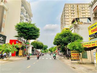 Bán nhà cấp 4  mtkd tân hương, quận tân phú. dt 4x20m, vuông vức. giá 12,5 tỷ còn tl