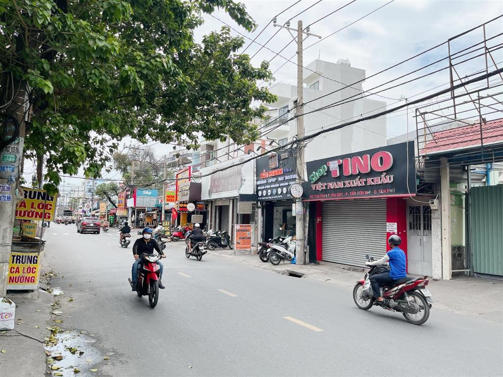 Bán đất trống  mtkd tân kỳ tân quý, tsn, q. tân phú. dt 5,7mx31m (nở hậu 7,4m), xây được cao tầng