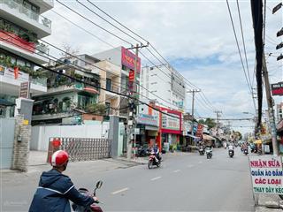 Bán đất trống  mtkd tân kỳ tân quý, tsn, q. tân phú. dt 5,7mx31m (nở hậu 7,4m), xây được cao tầng
