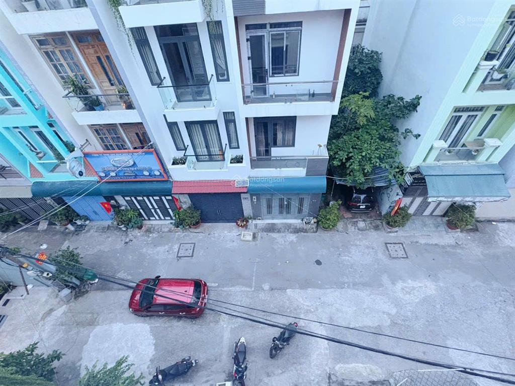 Bán biệt thự  sát aeon mall tân phú. dt 7,9x17met, đúc 4 tấm mới, giá chỉ 14,5 tỷ tl