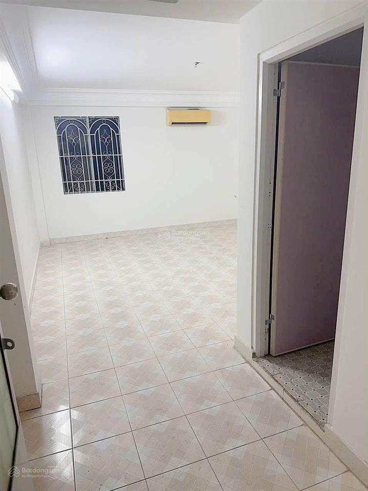 Bán nhà hẻm 7m ngay vườn lài  chợ vải phú thọ hòa. dt 4x18,5m, đúc 3 tấm  giá giảm 8,5 tỷ còn tl