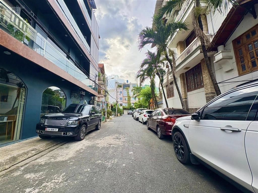 Bán nhà đường nhựa 8m  khu dân trí cao phan đình phùng 4x17m, 3 tấm giá giảm còn 9,99 tỷ tl