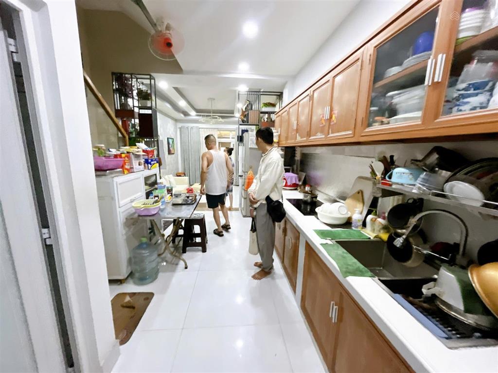 Bán nhà mới 4 tấm  hẻm 33 gò dầu  ngay tân sơn nhì 4x20m, khu dân trí cao, văn minh, giá còn tl
