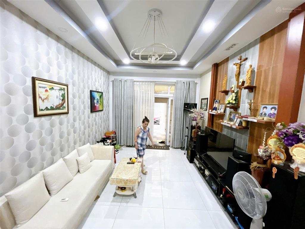 Bán nhà mới 4 tấm  hẻm 33 gò dầu  ngay tân sơn nhì 4x20m, khu dân trí cao, văn minh, giá còn tl