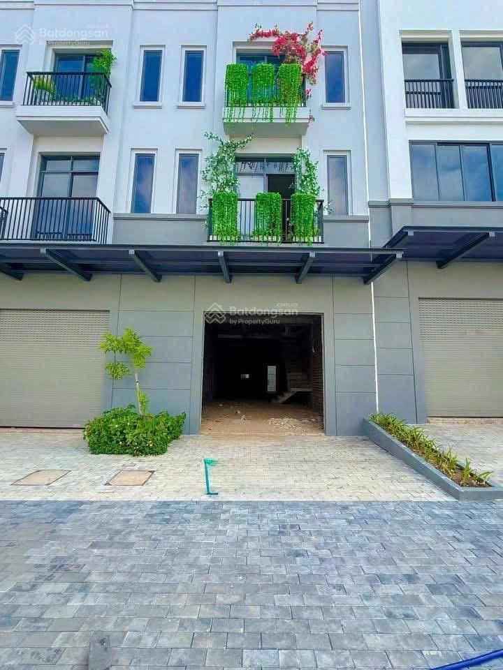 Bán 255m2 nhà 1 trệt 2 lầu khu tây sông hậu long xuyên, an giang giá tốt toàn khu