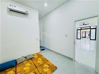 Bán nhà 2 tầng mặt tiền hồ huân nghiệp, 90m2  mua về ở ngay đón tết  gần sông sát chương dương