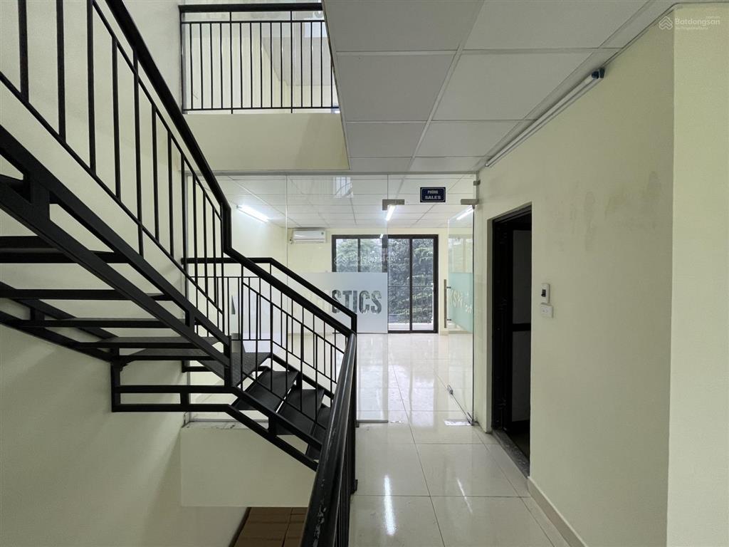 Cho thuê nhà 90m2 x 3 tầng làm văn phòng