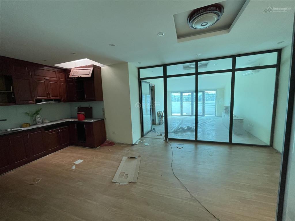 Cho thuê liền kề 140m2 x 5 tầng thang máy kđt xuân phương foresa