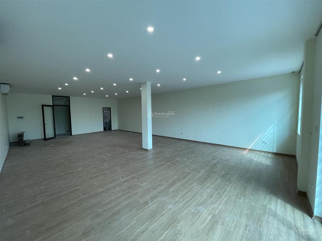 Cho thuê liền kề 140m2 x 5 tầng thang máy kđt xuân phương foresa