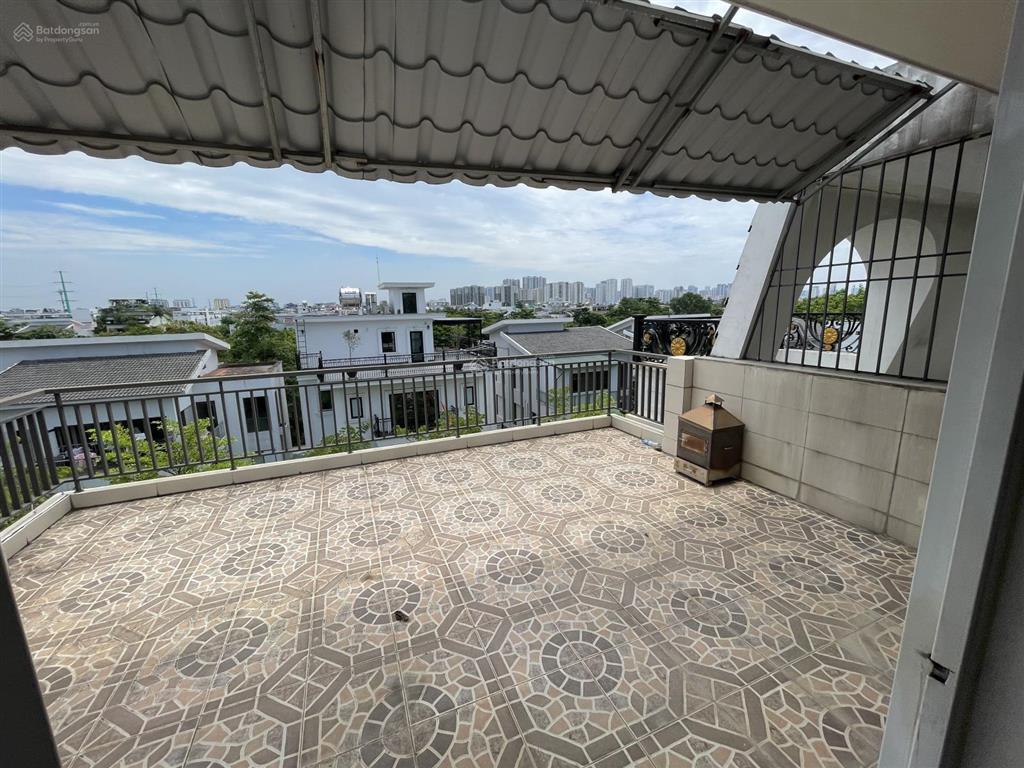 Cho thuê nhà liền kề 90m2 x 5 tầng thang máy kđt xuân phương  fores, nam từ liêm, phố trịnh văn bô