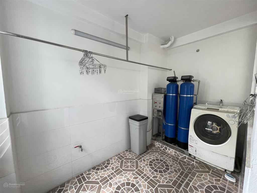 Cho thuê nhà liền kề 90m2 x 5 tầng thang máy kđt xuân phương  fores, nam từ liêm, phố trịnh văn bô