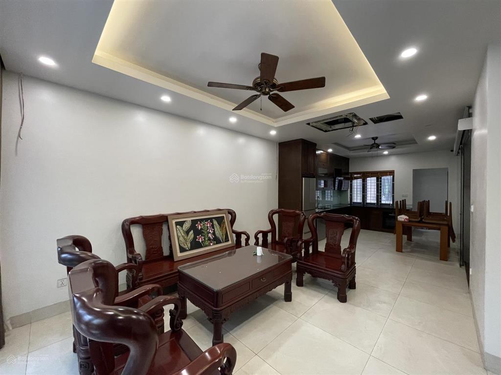Cho thuê nhà liền kề 90m2 x 5 tầng thang máy kđt xuân phương  fores, nam từ liêm, phố trịnh văn bô