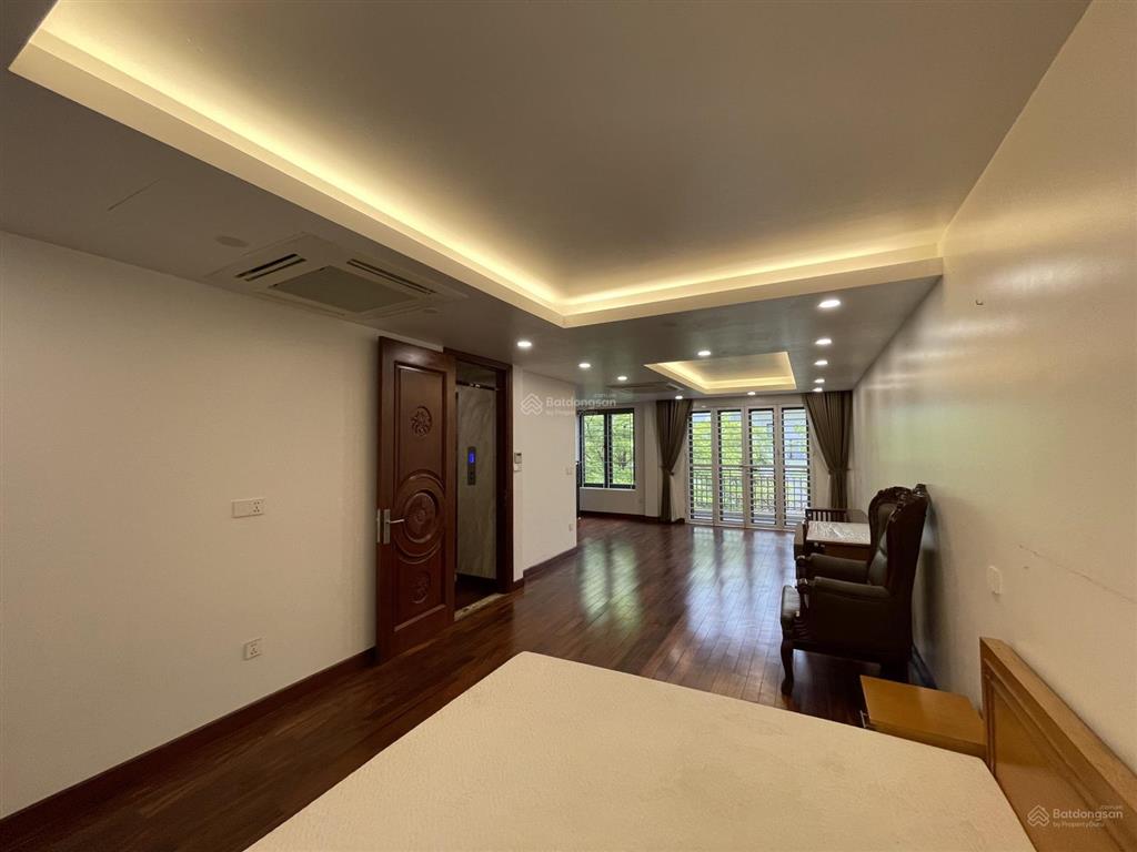 Cho thuê nhà liền kề 90m2 x 5 tầng thang máy kđt xuân phương  fores, nam từ liêm, phố trịnh văn bô