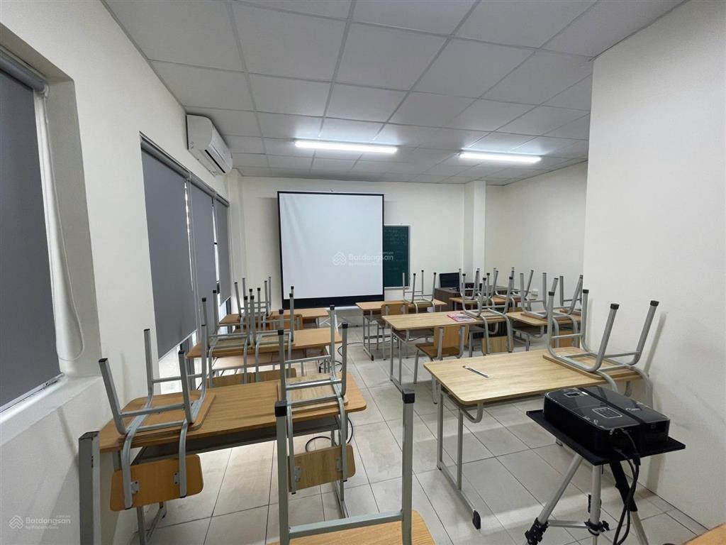 Cho thuê liền kề 120m2 x 3 tầng kđt xuân phương, phố trịnh văn bô