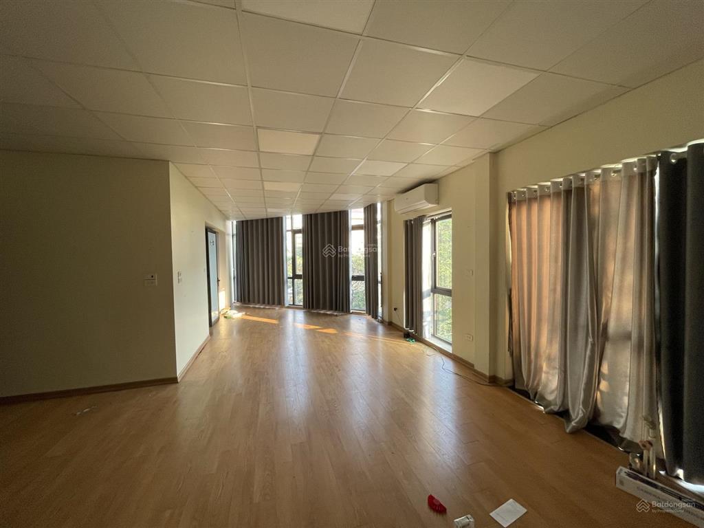 Cho thuê liền kề góc 200m2 x 4 tầng thang máy, kđt xuân phương, trịnh văn bô