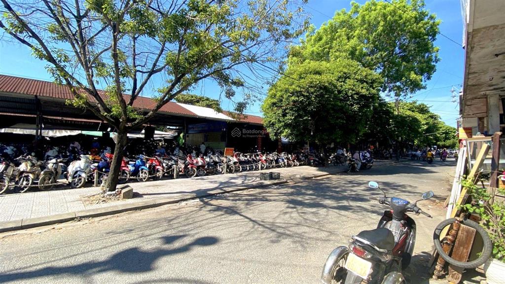 Bán nhà mặt tiền kinh doanh lê đại hành, view chợ tây lộc 112m2 rộng rãi giá 7,6 tỷ.