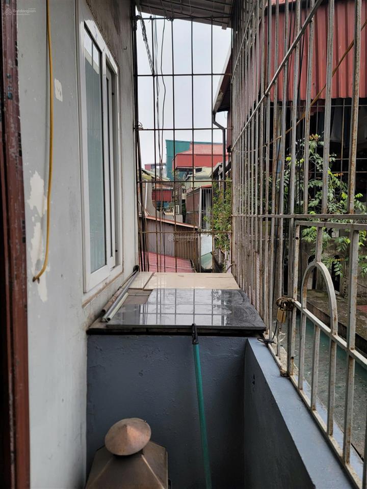 Cần cho thuê căn chung cư 2 phòng ngủ, 42 m2 tại phố khương thượng  đống đa, giá 6.800.000/ tháng