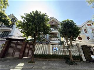 Bán biệt thự đơn lập kđt dịch vọng mặt phố thọ tháp cực phẩm 189m2 không lỗi nhỏ  85 tỷ