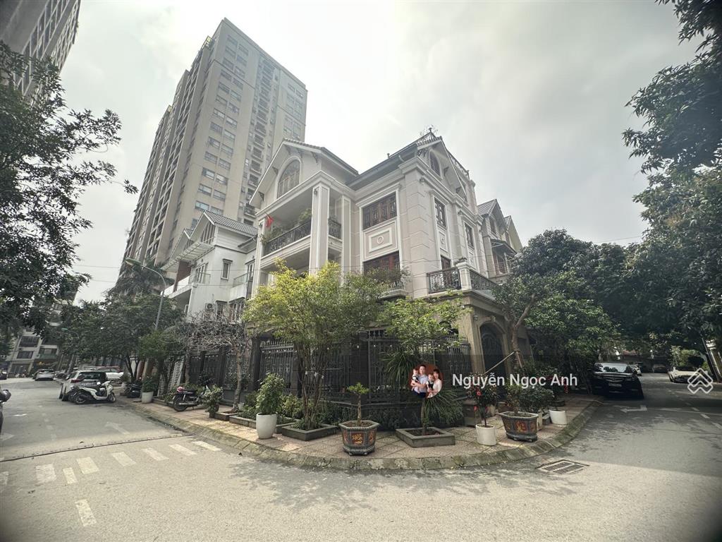 Bán biệt thự lô góc 79m2 trung tâm quận đống đa  38 tỷ kinh doanh, cho thuê hoặc ở đều đẹp