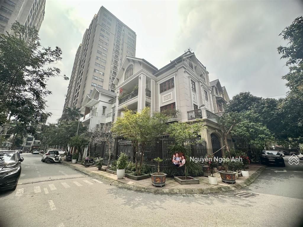 Bán biệt thự lô góc 79m2 trung tâm quận đống đa  38 tỷ kinh doanh, cho thuê hoặc ở đều đẹp