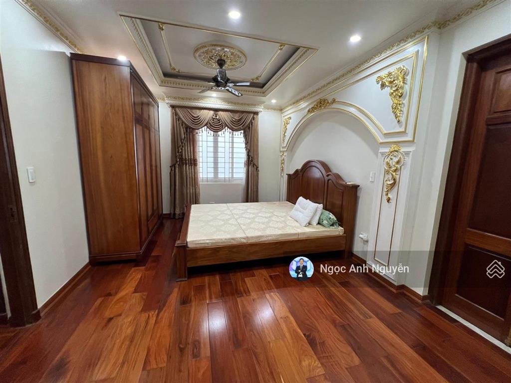 Biệt thự đẳng cấp  sát mặt hồ  khu tân mai luis city 186m2 68 tỷ