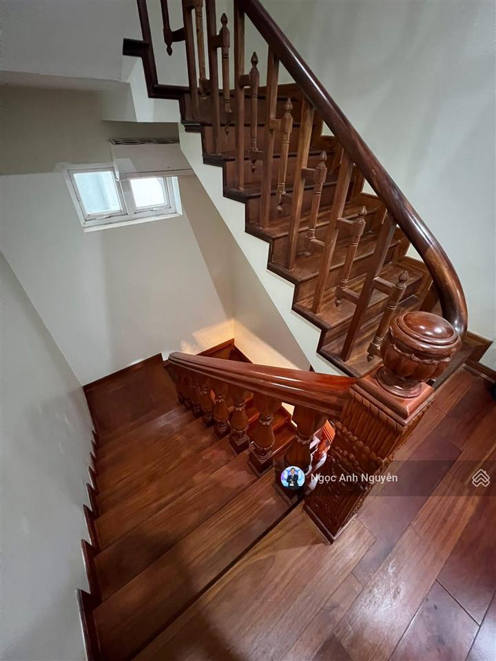 Biệt thự đẳng cấp  sát mặt hồ  khu tân mai luis city 186m2 68 tỷ