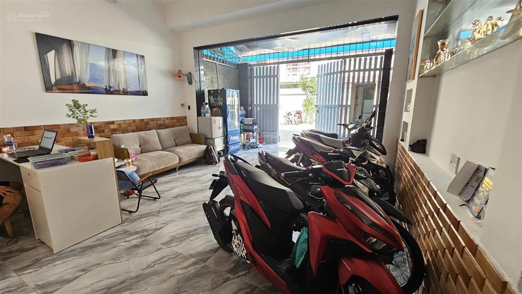 Vị trí thông bàn cờ đường 12m phan anh ~ hoà bình, 80m2 ngang 5m bề thế , doanh thu khủng chỉ 11.1t