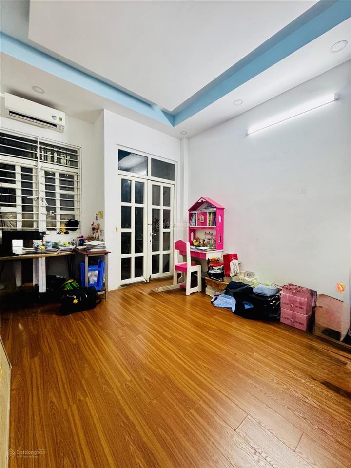 Nhàtân phú ngay tô hiệu 68m2 mới đẹp 2 tầng hẻm xe hơi 4m  sổ a4 giá 6,95 tỷ