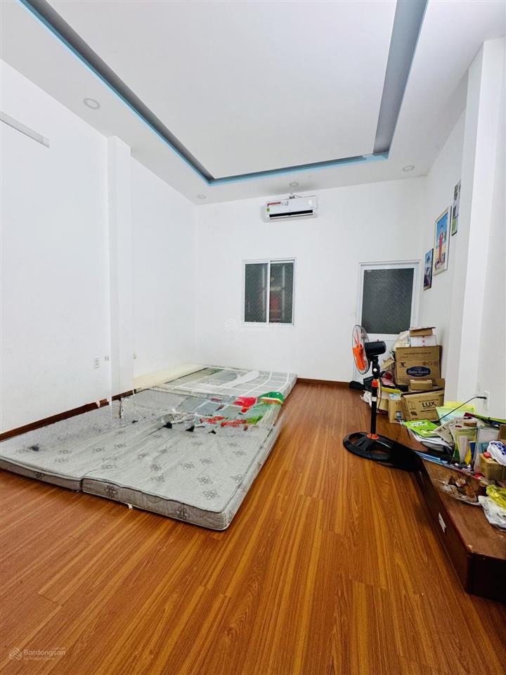 Nhàtân phú ngay tô hiệu 68m2 mới đẹp 2 tầng hẻm xe hơi 4m  sổ a4 giá 6,95 tỷ