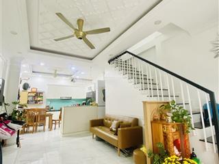 Bán nhà tân sơn nhì 43m2 hẻm xe hơi đỗ cửa thông 2 tầng nở hậu chỉ giá 5,9 tỷ