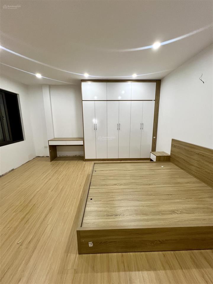 Bán nhà tôn đức thắng 41m 5t 4pn ô tô đỗ cổng, full nội thất, ở ngay, tiện ích vô vàn chỉ 9.9tỷ