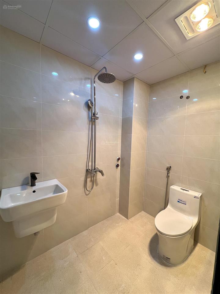 Bán nhà tôn đức thắng 41m 5t 4pn ô tô đỗ cổng, full nội thất, ở ngay, tiện ích vô vàn chỉ 9.9tỷ