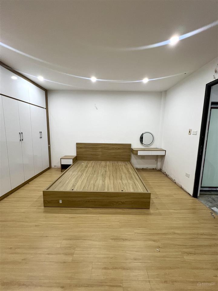 Bán nhà tôn đức thắng 41m 5t 4pn ô tô đỗ cổng, full nội thất, ở ngay, tiện ích vô vàn chỉ 9.9tỷ