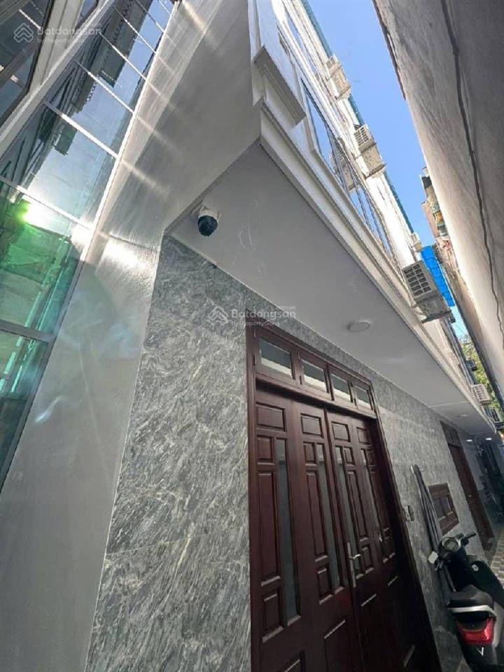Bán nhà lò đúc 36m 5t thang máy, ô tô đỗ cổng, ở sướng, sát hồ gươm, ở ngay giá 11.2tỷ